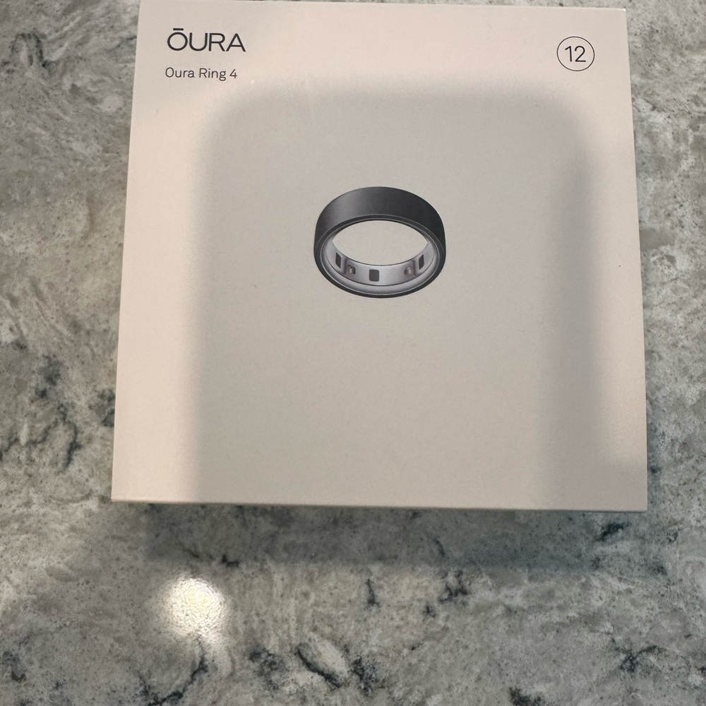 Oura Ring 4 Stealth Black Packaging